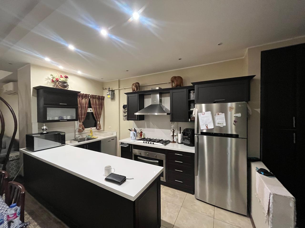 شقه ريسيل غرفتين ماستر بتشطيب سوبر لوكس وعلى بوول