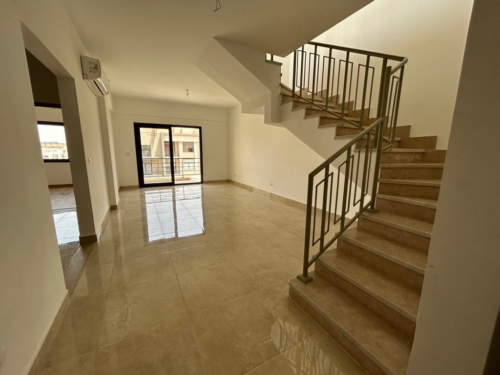 بنتهاوس متشطب بالكامل يطل على جاردن - فيفث سكوي