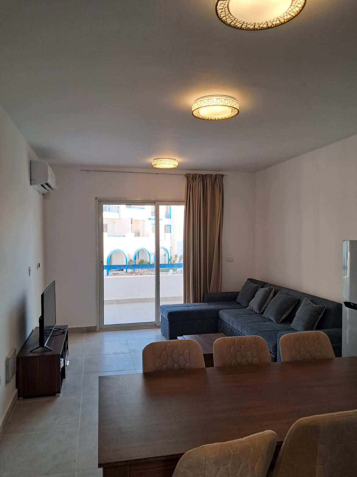 سعر مميز على غرفتين نوم مفروش – ماونتن فيو الساحل