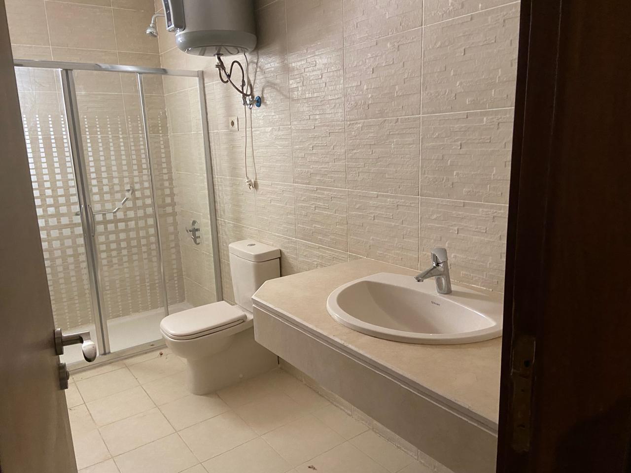 شاليه أرضي بجاردن للبيع في لافيستا 7 – ع البحر