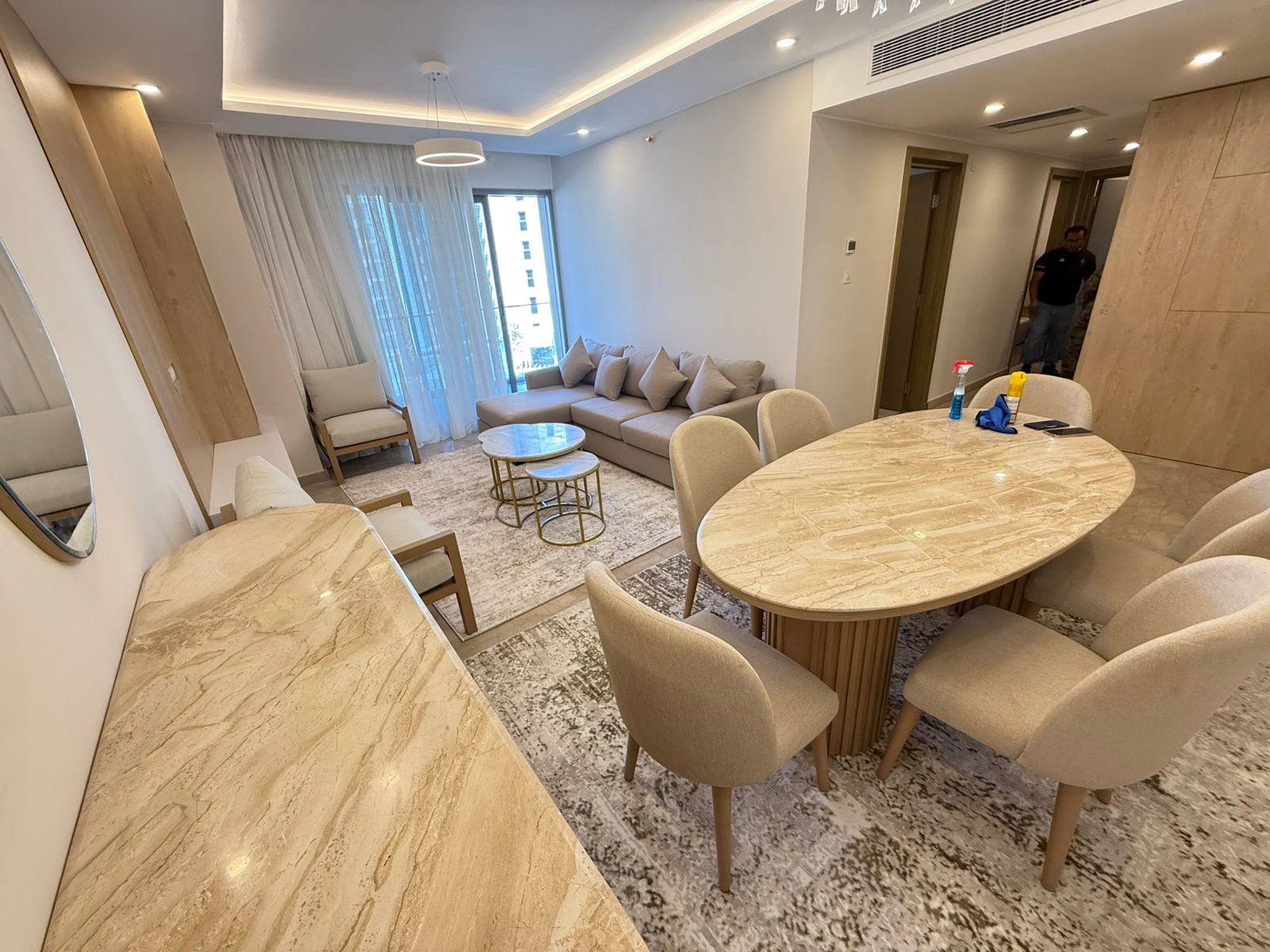 شقة مفروشة بالكامل للبيع في أبراج زيد