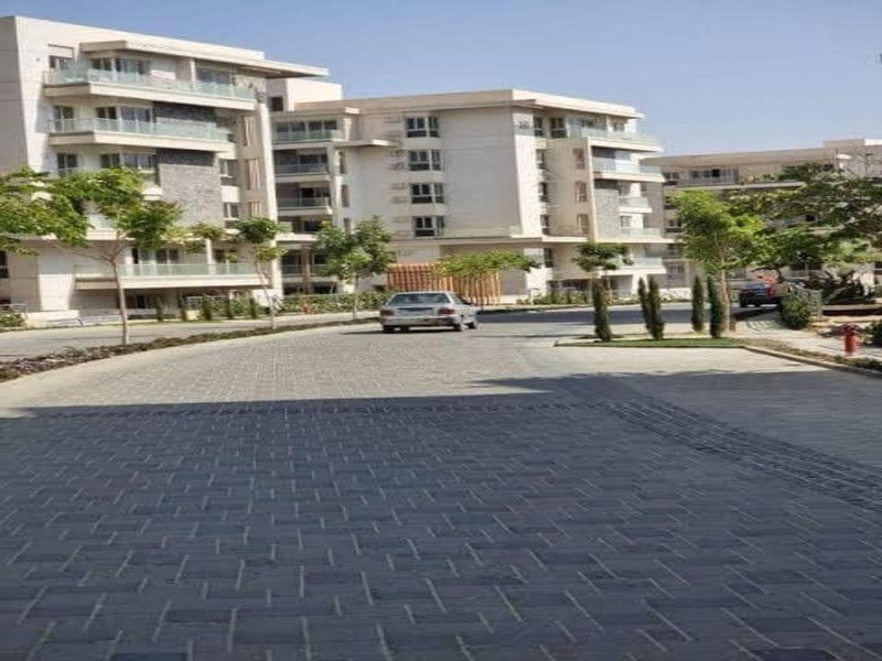 شقة للبيع  موقع مميز فى ماونتن فيو اى سيتى اكتوبر