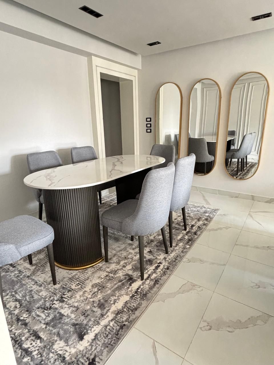 شقة مفروشة بالكامل للإيجار في جاليريا مون فالي