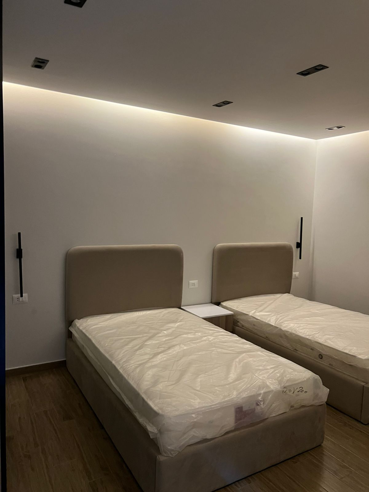 شقة 3غرف للايجار المفروش مودرن في هايد بارك