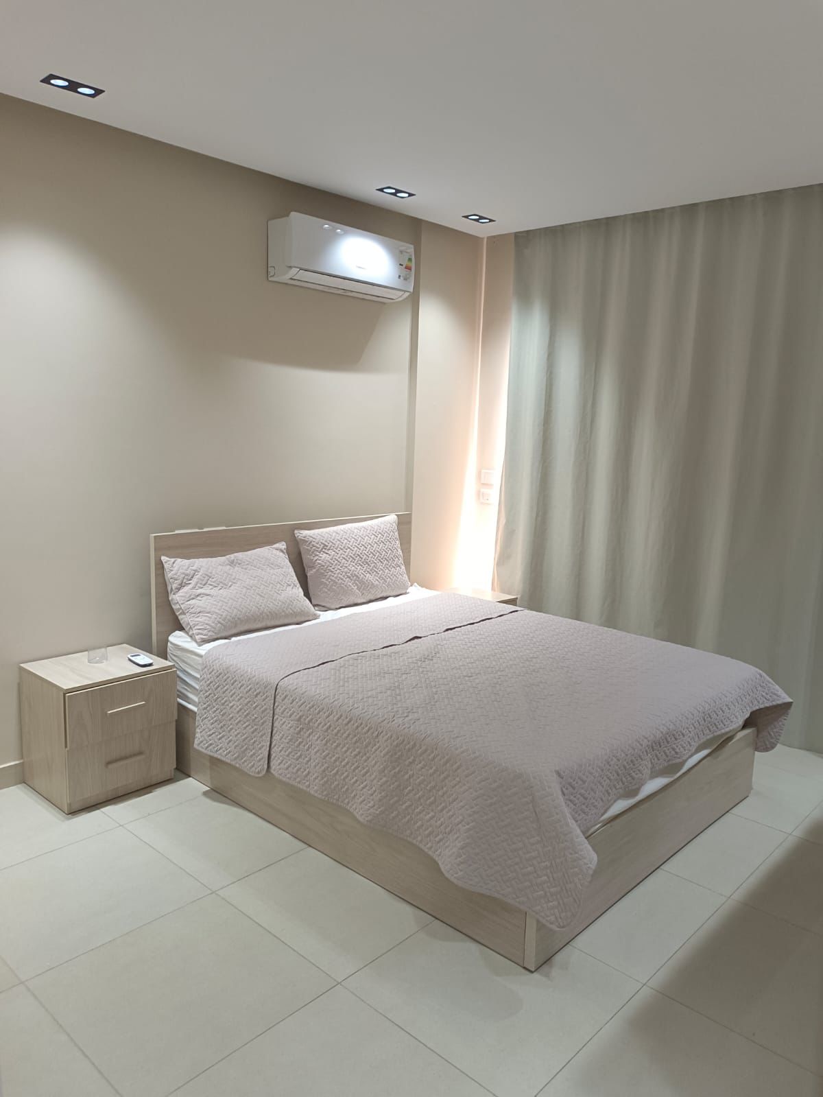 شقة مفروشة بالكامل بموقع مميز في مونتن فيواي سيتي