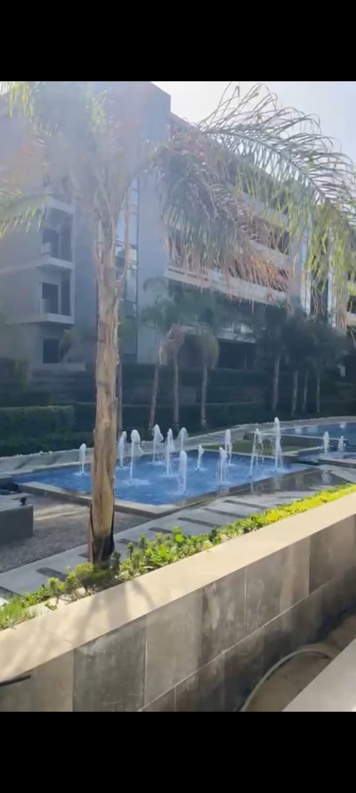 شقة نصف مفروشة في الدور الأرضي للإيجار في الباتيو