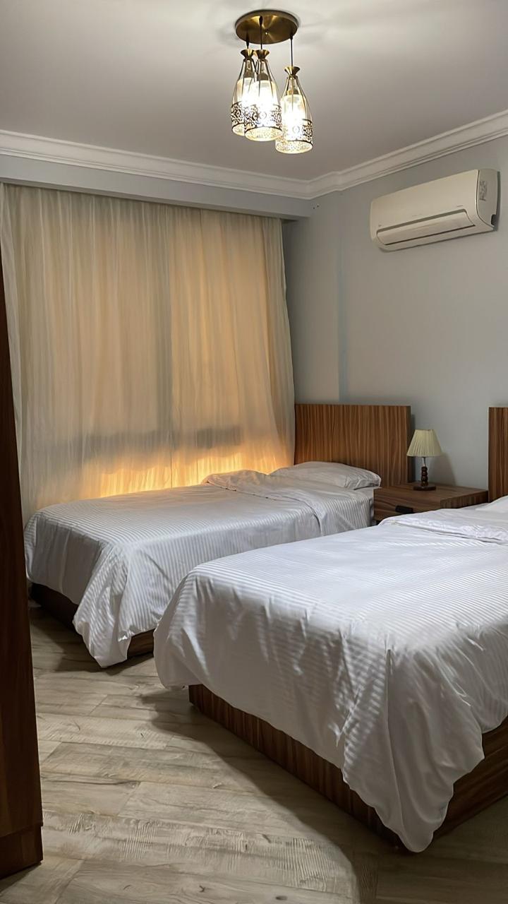 شقة مفروشة بالكامل بموقع مميز في آزاد .