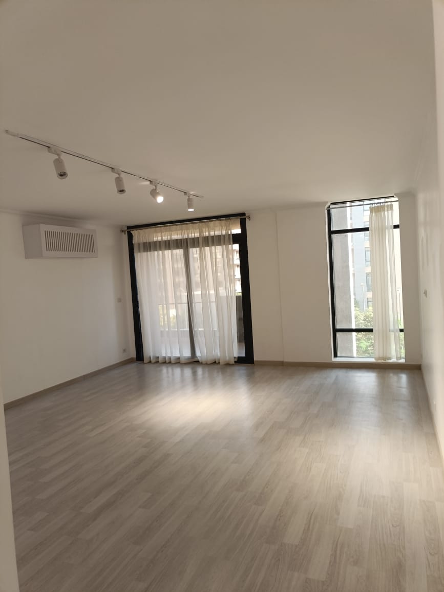 شقة تشطيب سوبر لوكس للإيجار في كمبوند آزاد