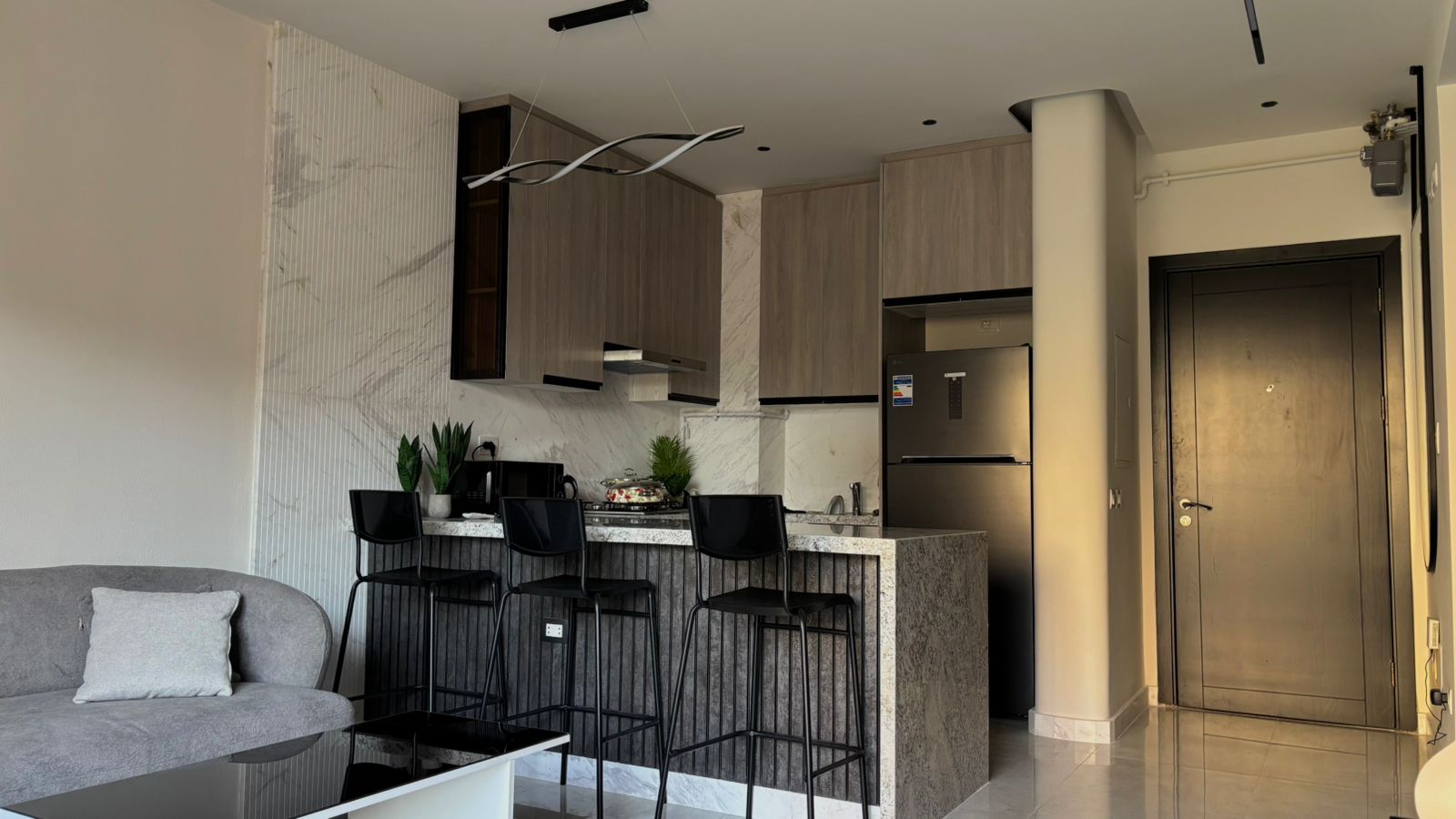 شقة مفروشة بالكامل للإيجار في ديستريكت 5