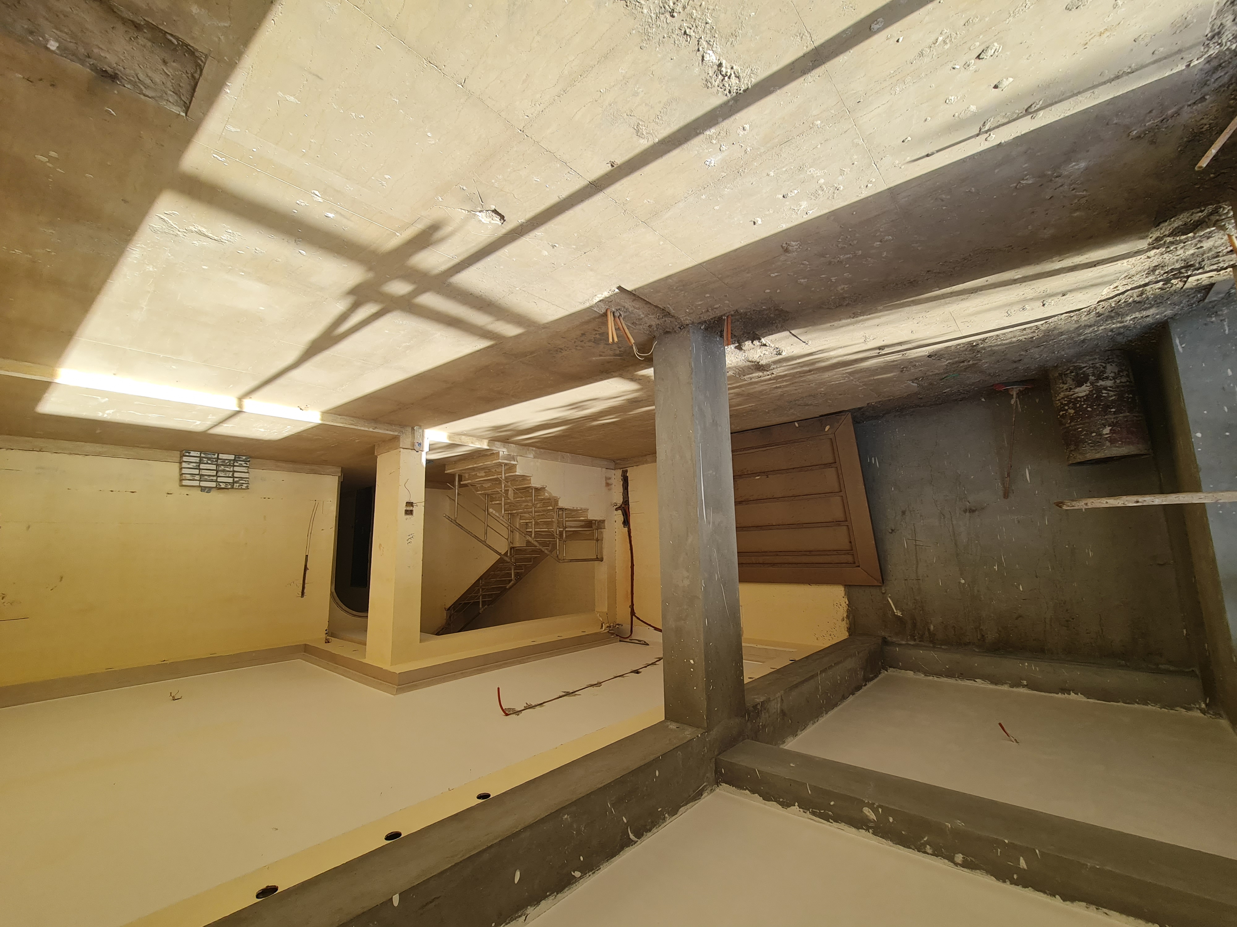 توين هاوس - للبيع -  في جولف اكستنشن-  فيو مميز