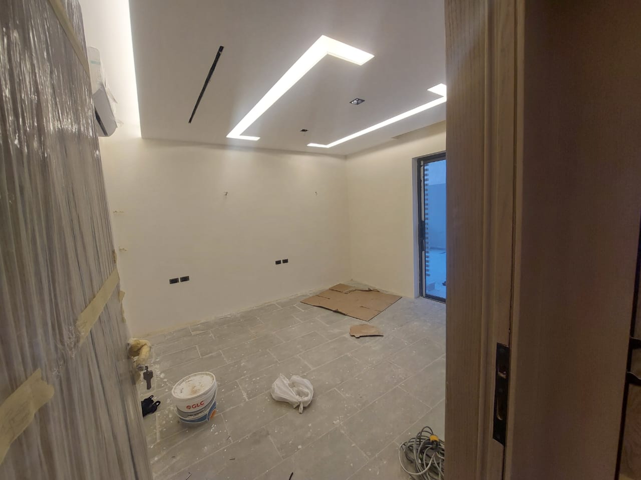 شقة مع جاردن للإيجار في كمبوند في ليك فيو ريزدنس