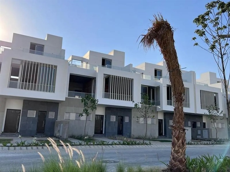 توين هاوس للبيع في جولز - نصف تشطيب - مرحلة ثالثة