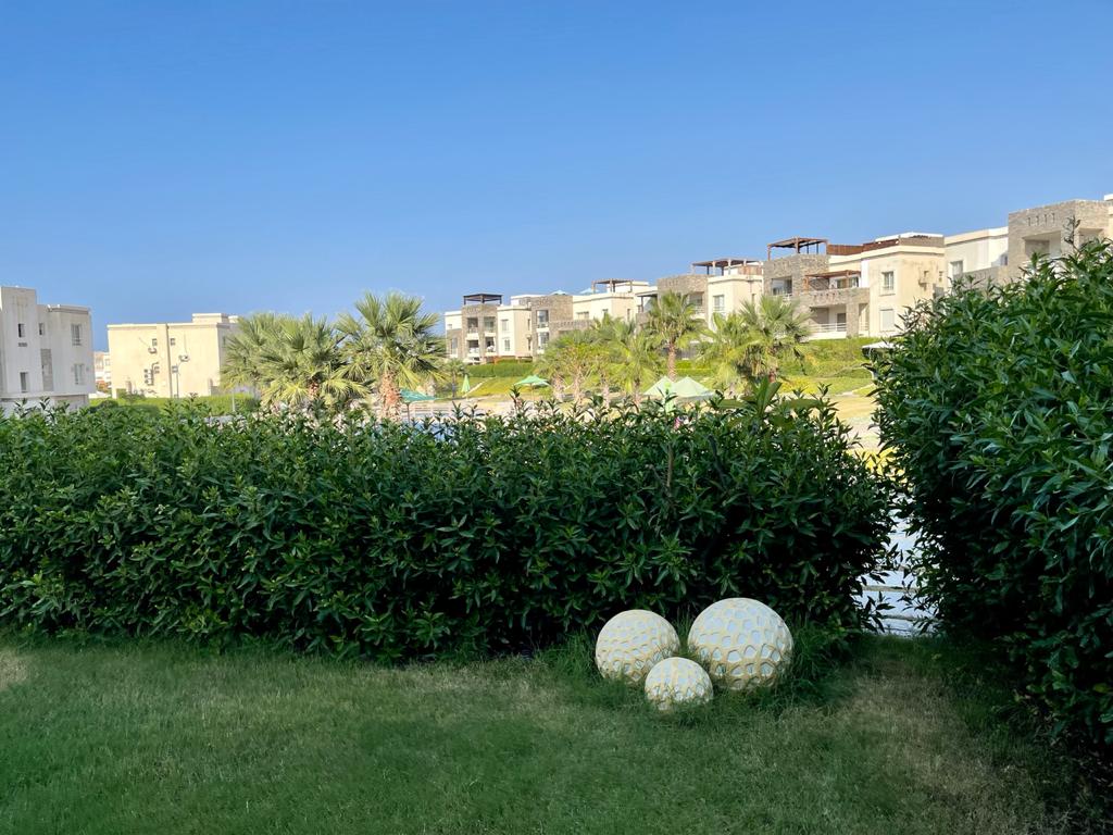 شاليه مفروش للبيع في أمواج | سيدي عبد الرحمن