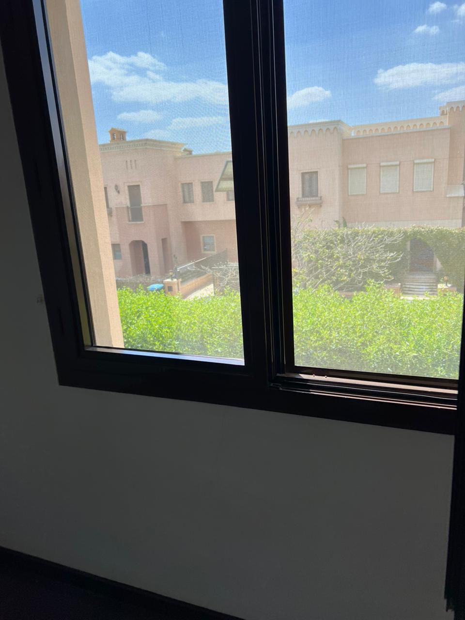 Townhouse corner  For Rent 190m in Mivida - Avenues2