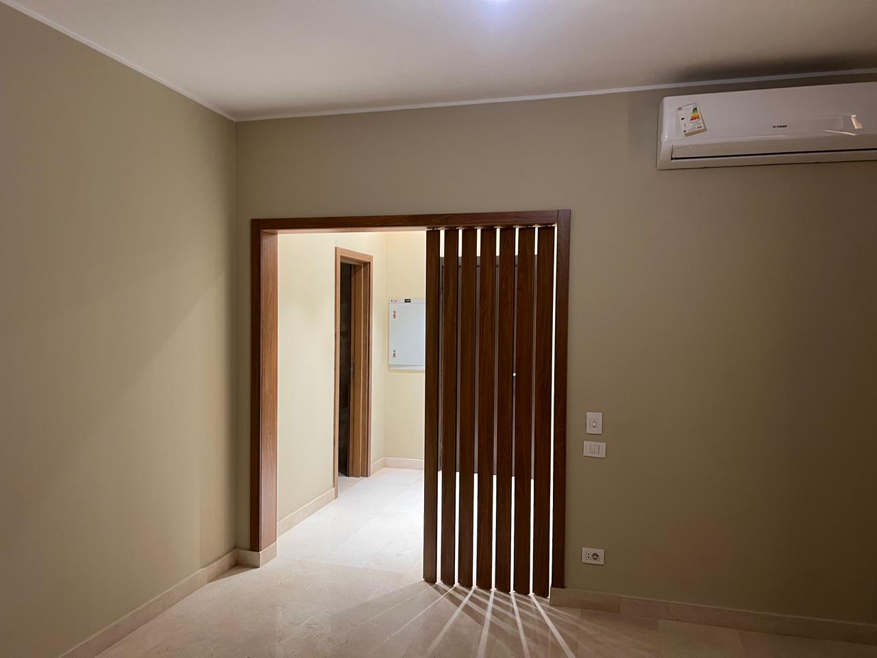 Semi furnished apartment for rent in villettesodic