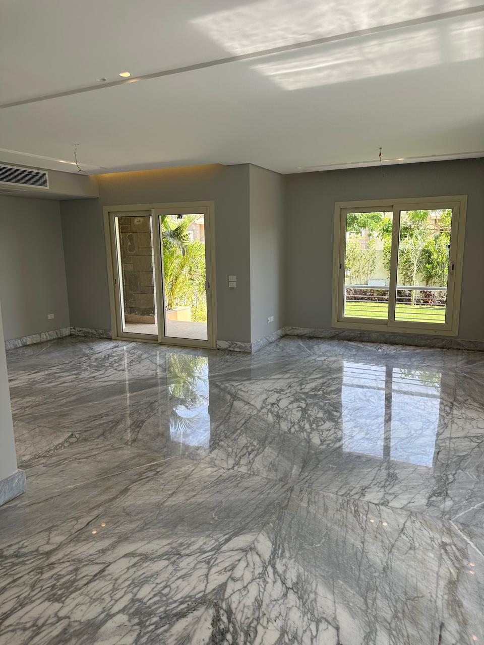 Quadro - for rent in  - CFC - semi furnished