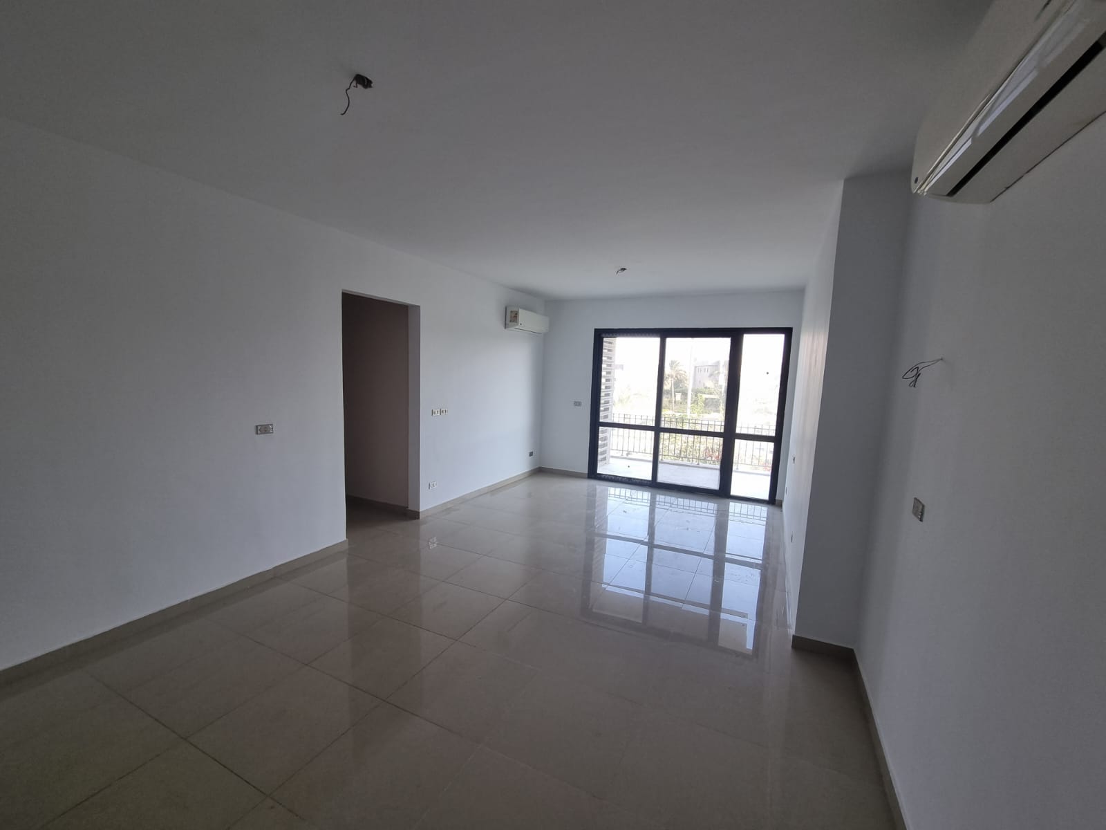 finished Apartment for rent in eastown with acs