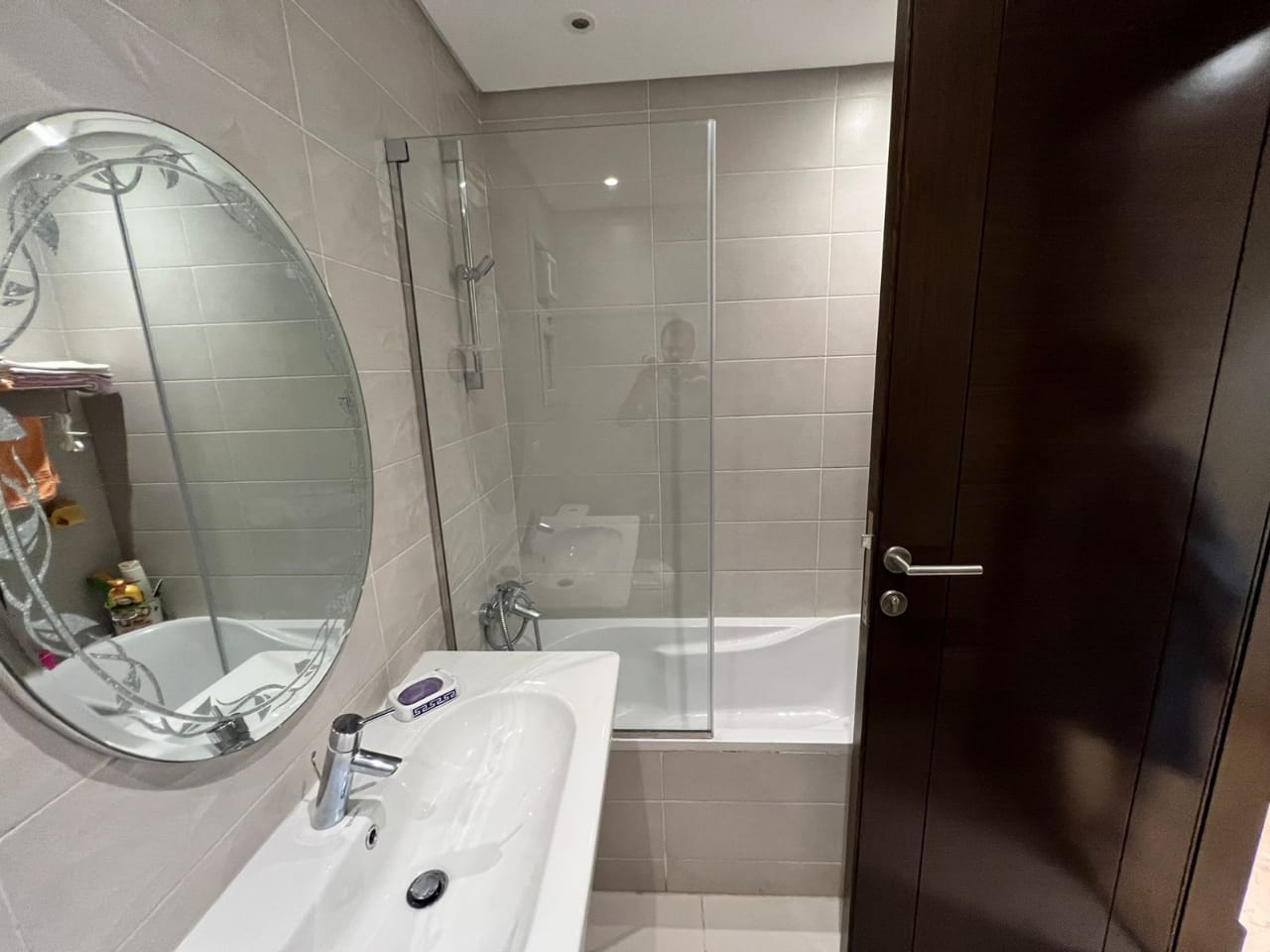 fully furnished apartment for rent in cfc