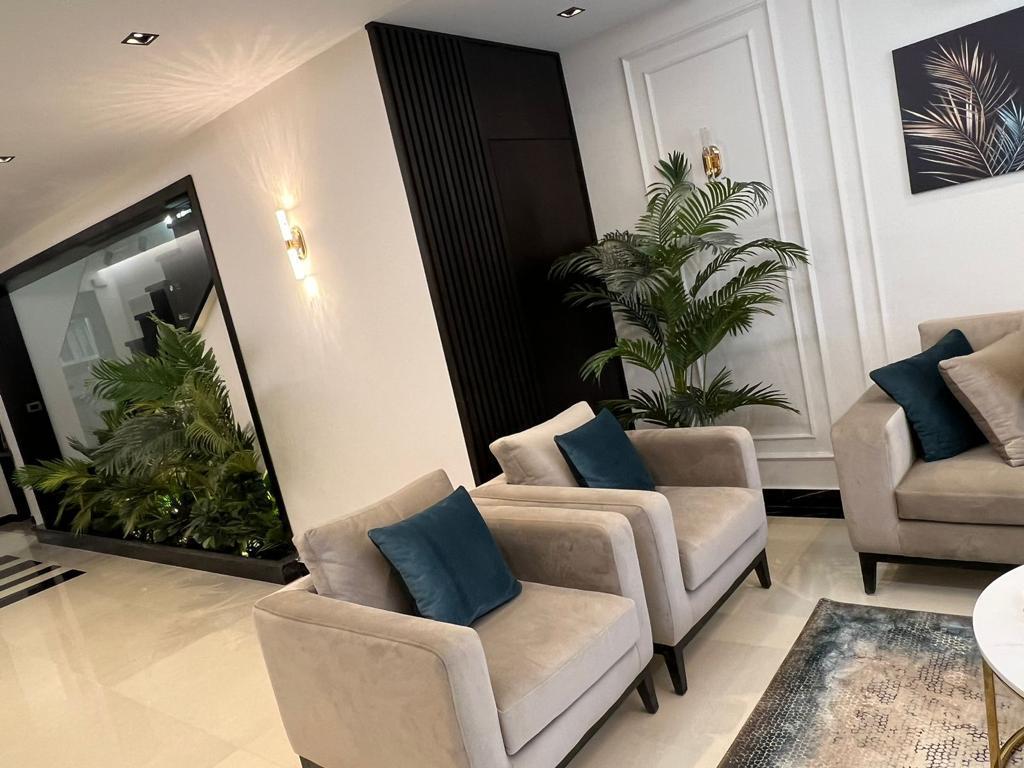 I Villa Garden For rent In Mountain View Hyde park