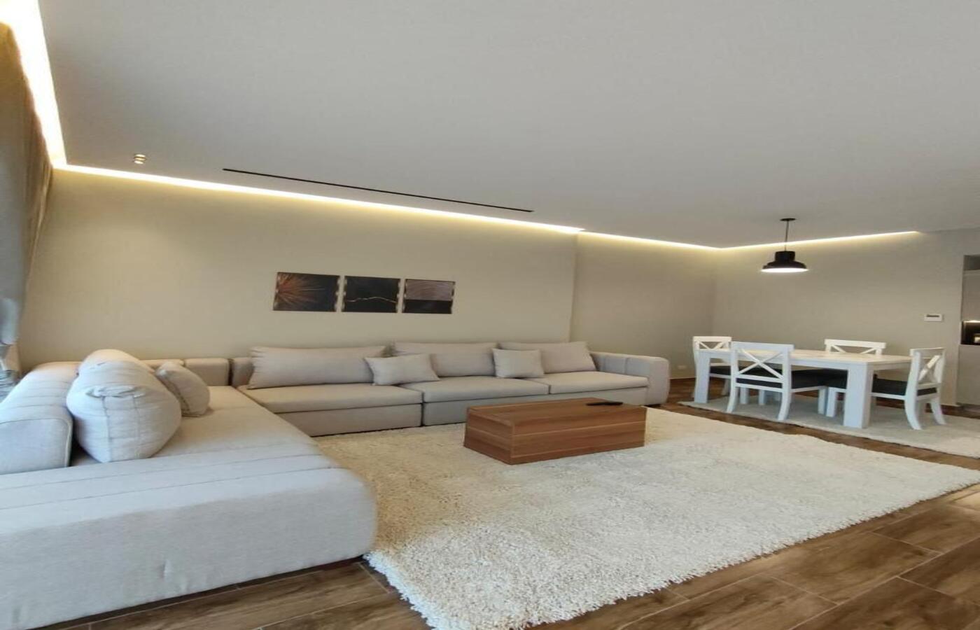 شقة غرفتين للايجار المفروش مودرن في ليك فيو