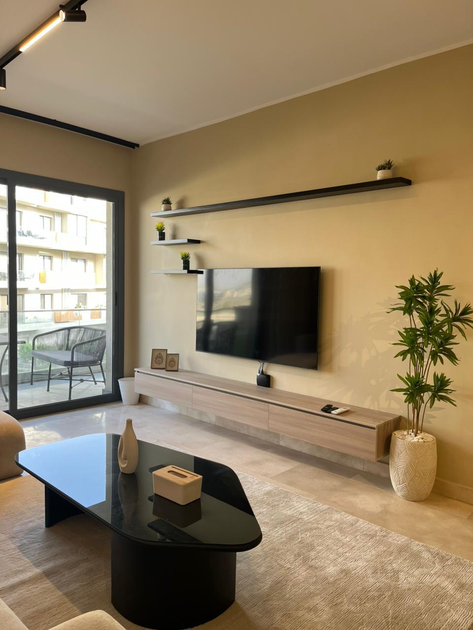 شقة 3غرف للايجار المفروش الترا مودرن كمبوند فيليت