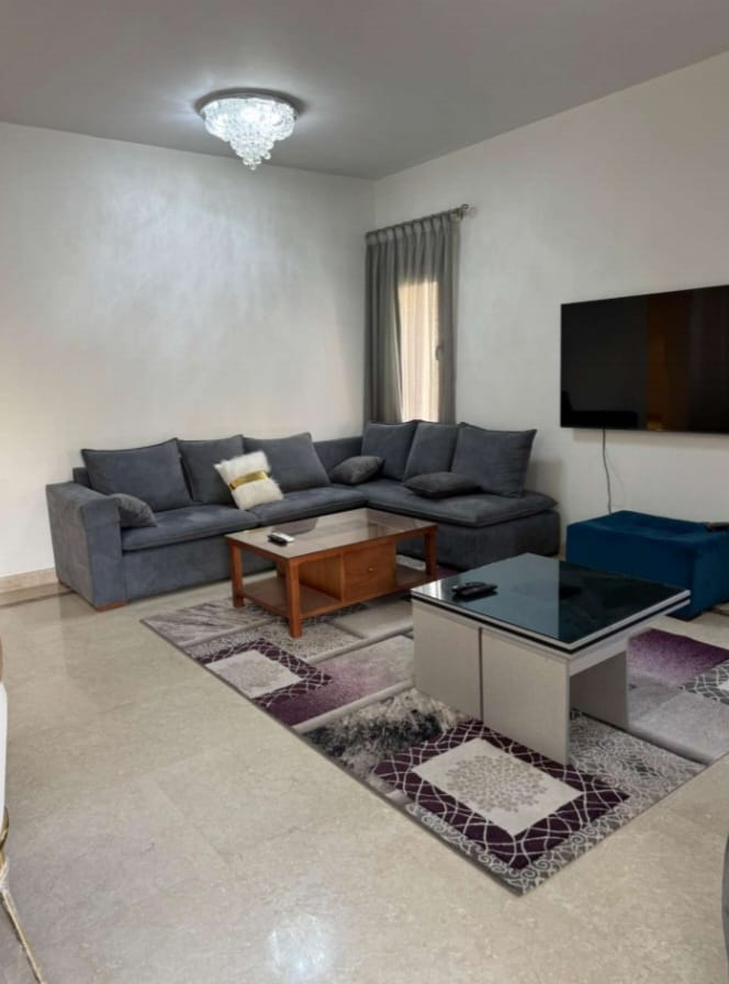 شقة 3غرف للايجار مفروش فيو حمام سباحة ميفيدا