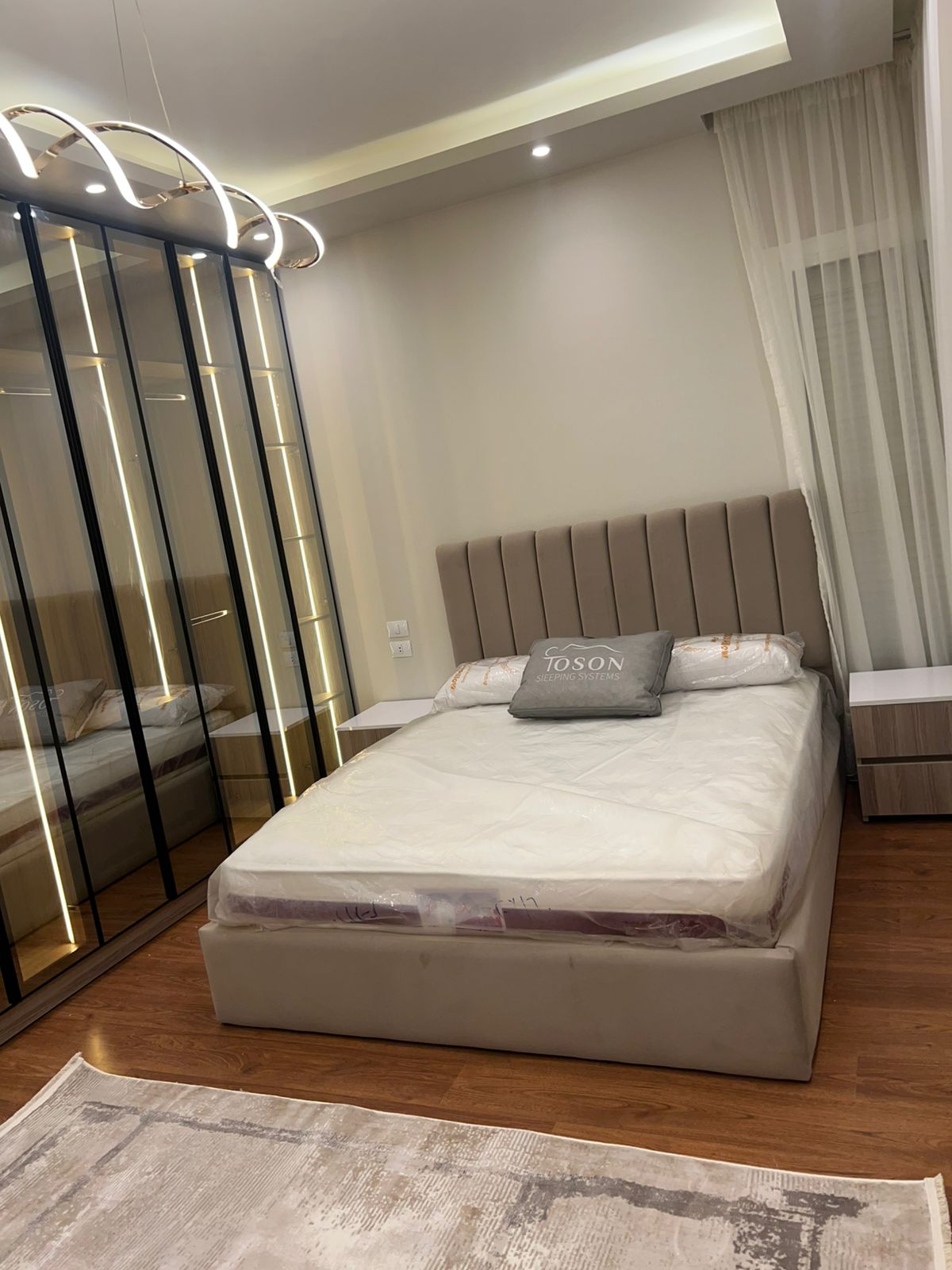 Ultra Modern Fully Furnished Twin House for Rent in Hyde Park