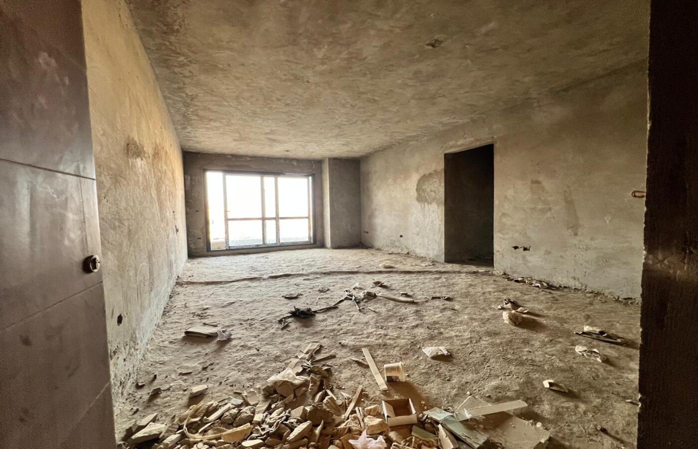 شقة جاهزة للسكن 3 غرف نوم للبيع في إل باتيو أورو