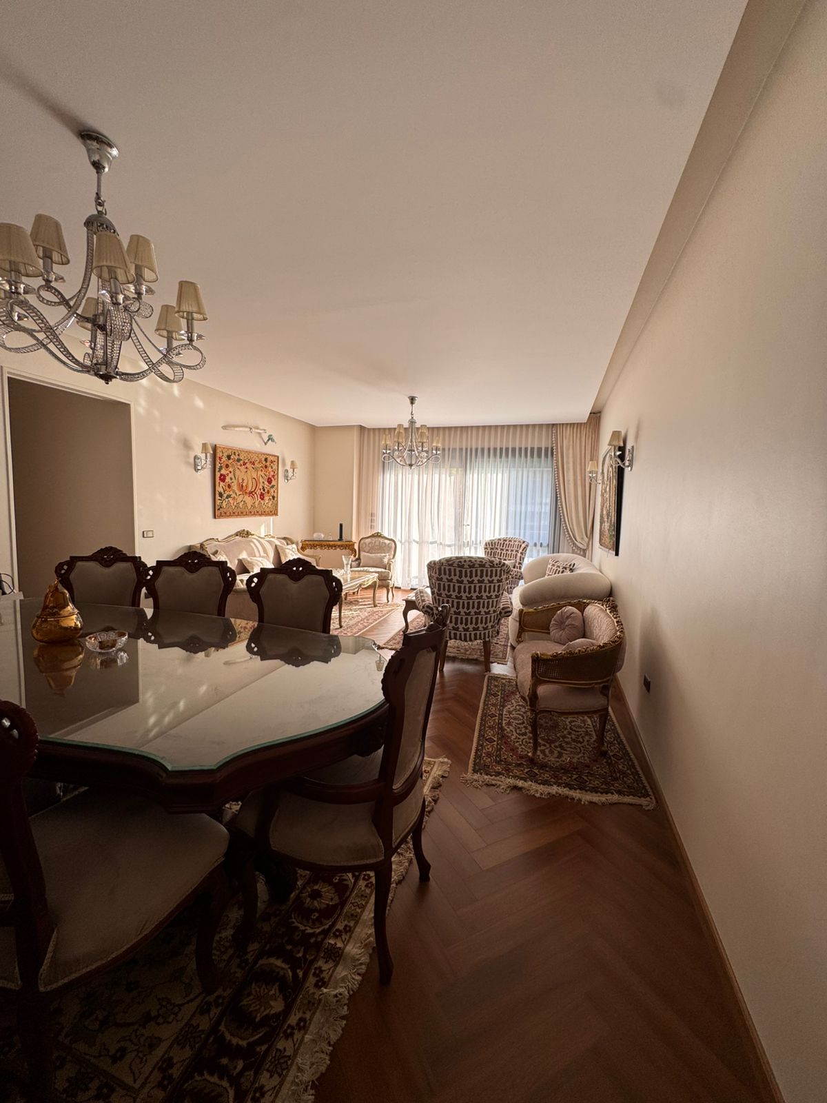 شقة مفروشه بالكامل للبيع في إل باتيو أورو