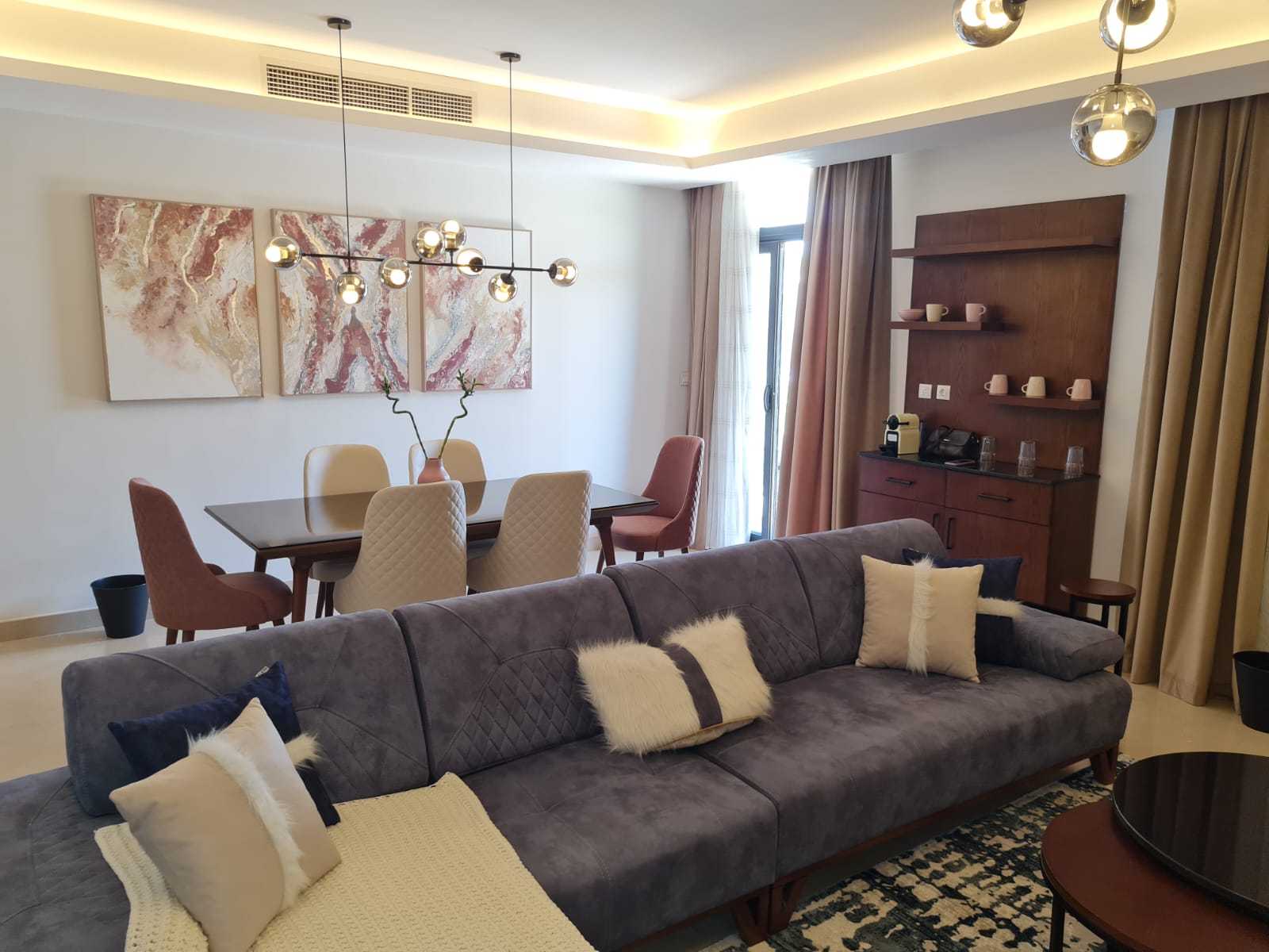 شقة بجاردن غرفتين للايجار المفروش في كايرو فستيفال