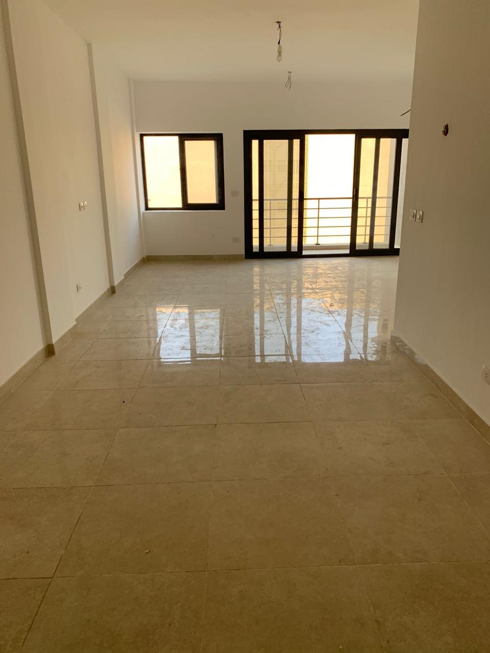 شقة 3غرف للايجار بأفضل سعر في كمبوند المراسم