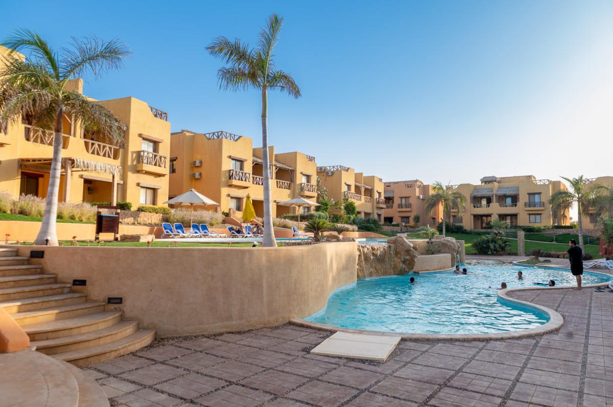 فيلا للبيع في ماونتن فيو السخنه