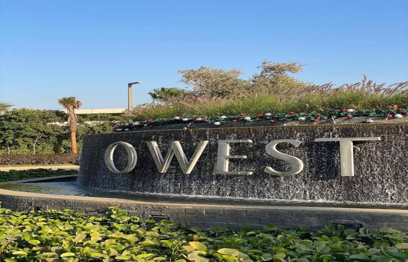 شقة كورنر للبيع فى او ويست فيو مباشرة على لاندسكيب