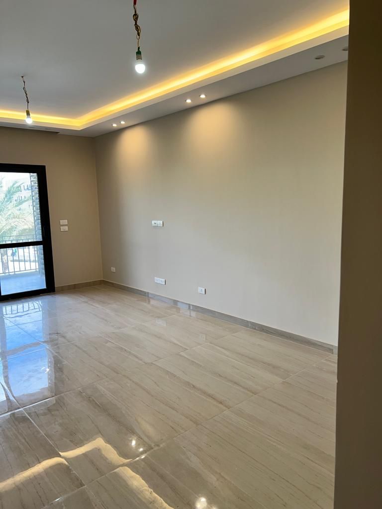 شقة الترا سوبر لوكس للإيجار في إيستاون