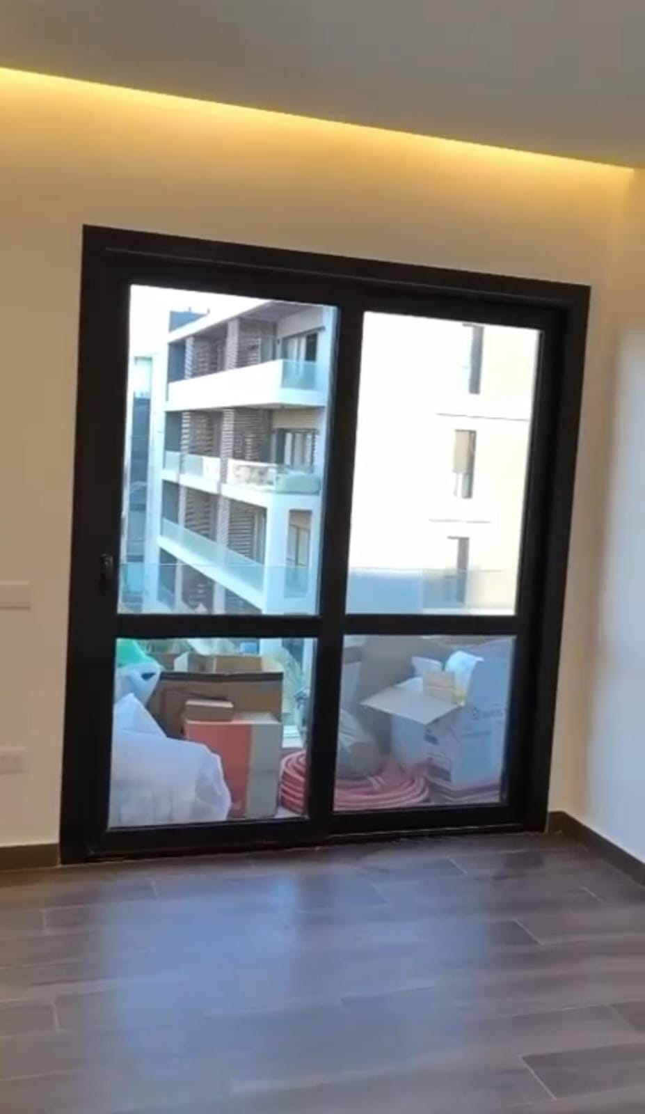 شقة بالمطبخ والتكييفات - للايجار- في إل باتيو أورو