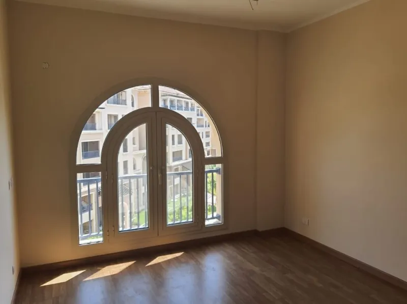 3 Bedrooms apartment kitchen and ACs for rent in 90 Avenue compound