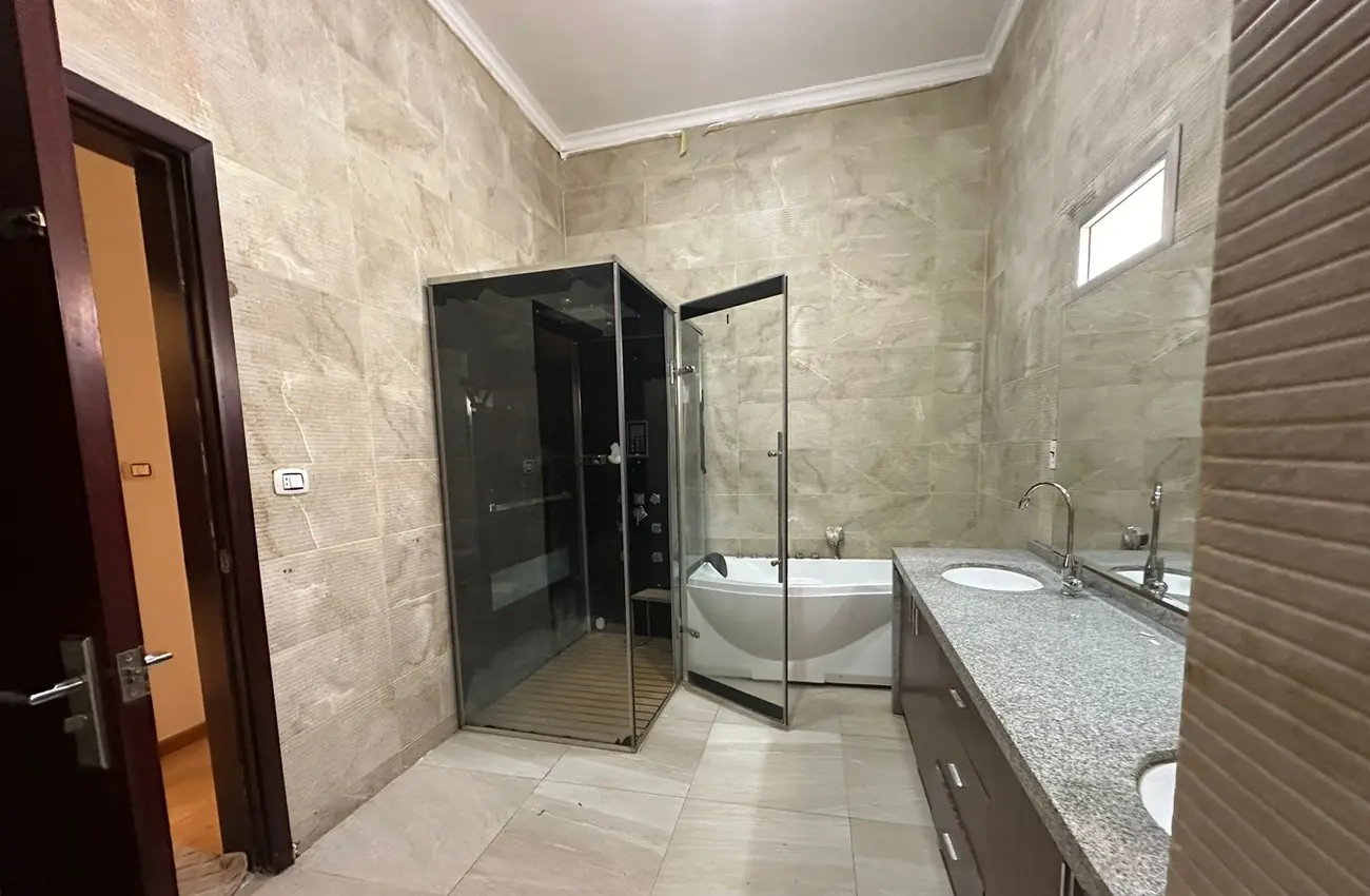 Standalone for sale in Allegria With Big Garden