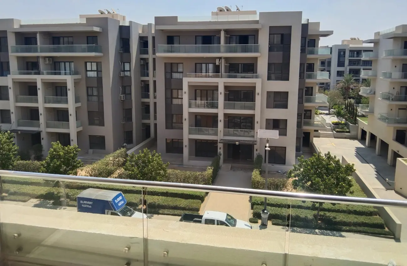 3 bedrooms kitchen and ACs apartment for rent