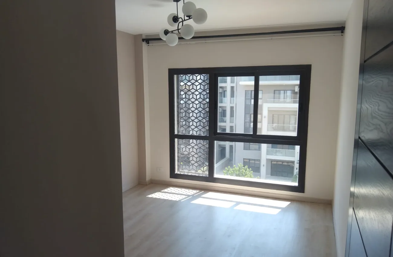 3 bedrooms kitchen and ACs apartment for rent