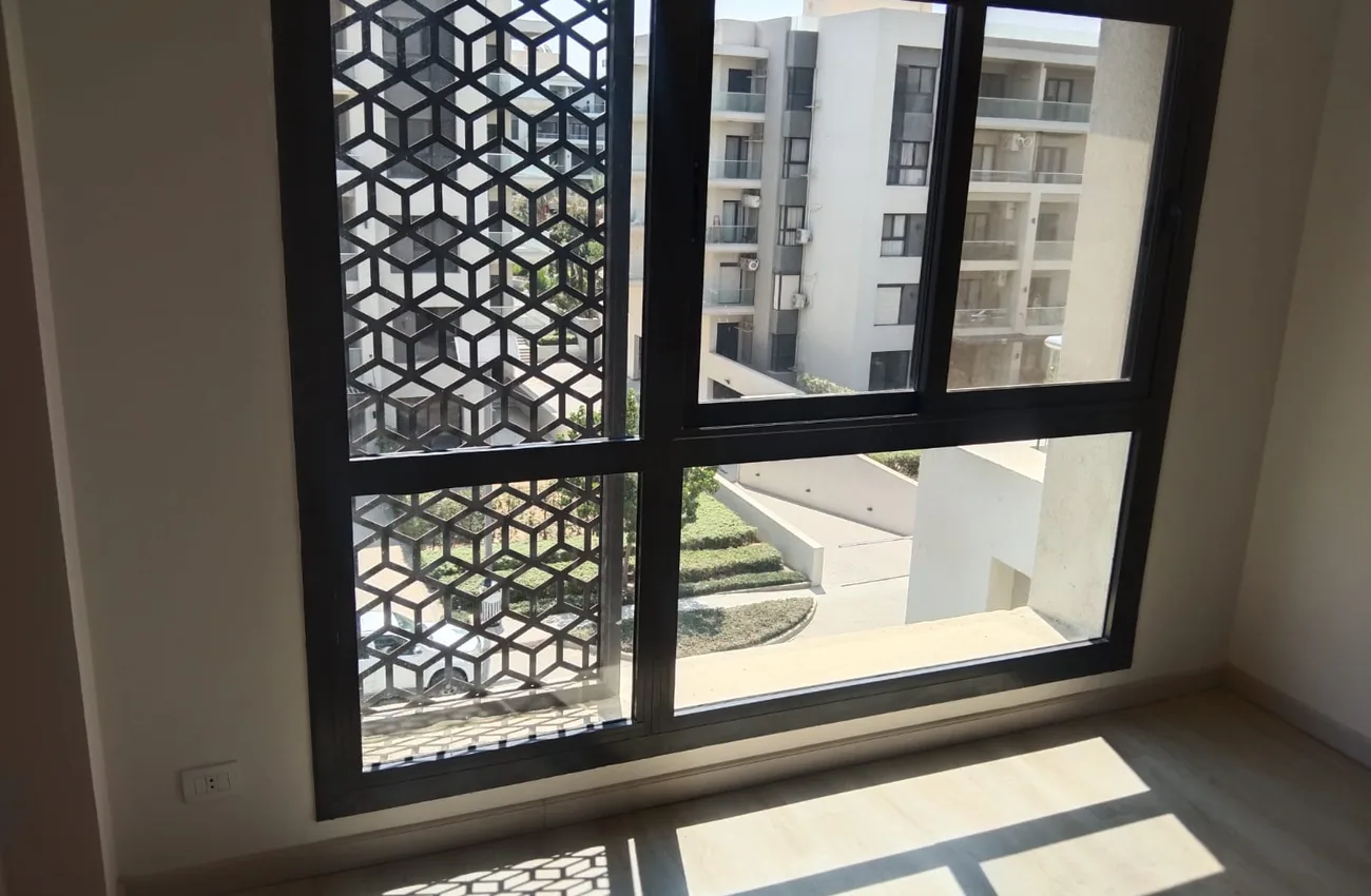 3 bedrooms kitchen and ACs apartment for rent