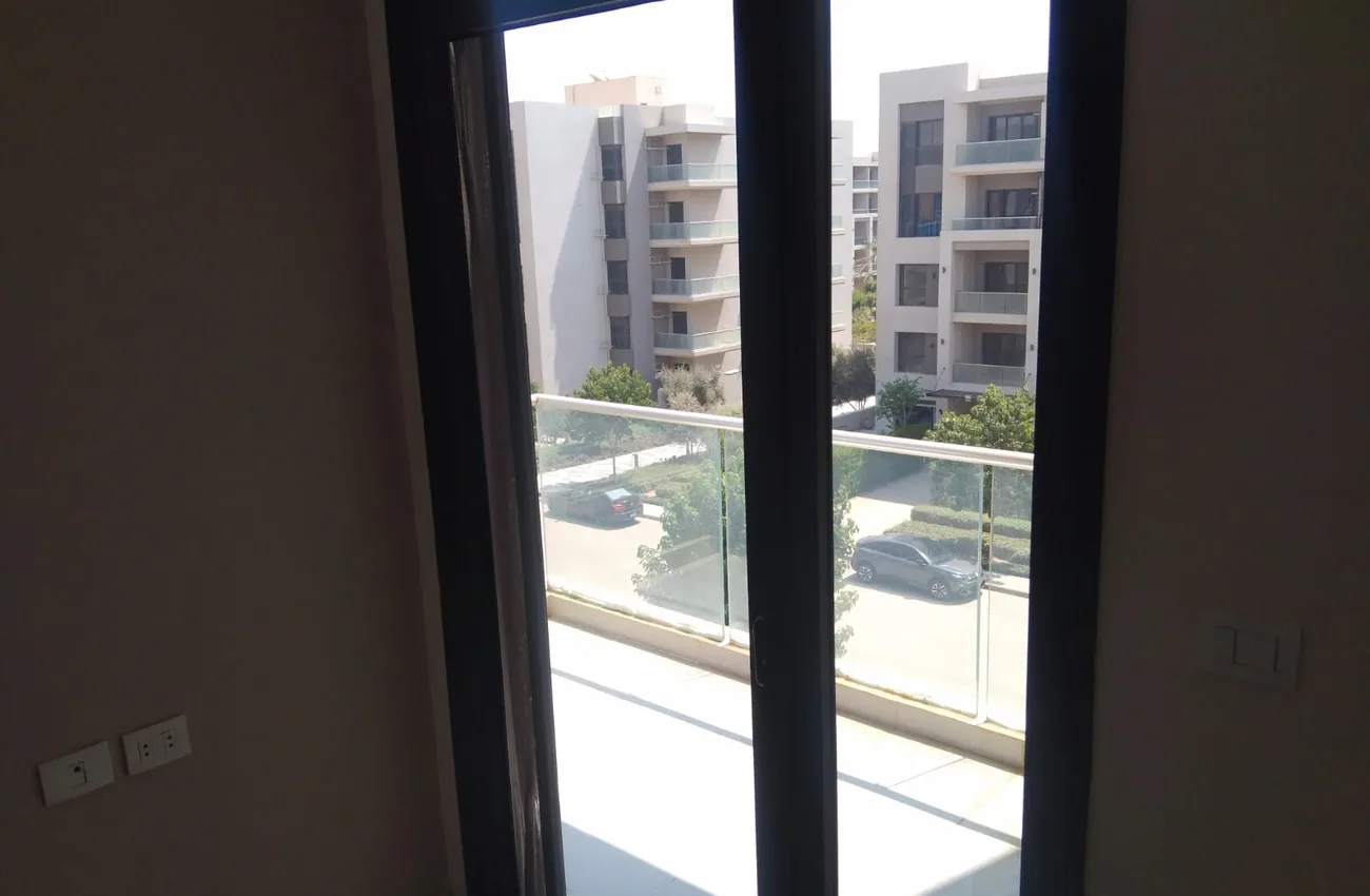 3 bedrooms kitchen and ACs apartment for rent