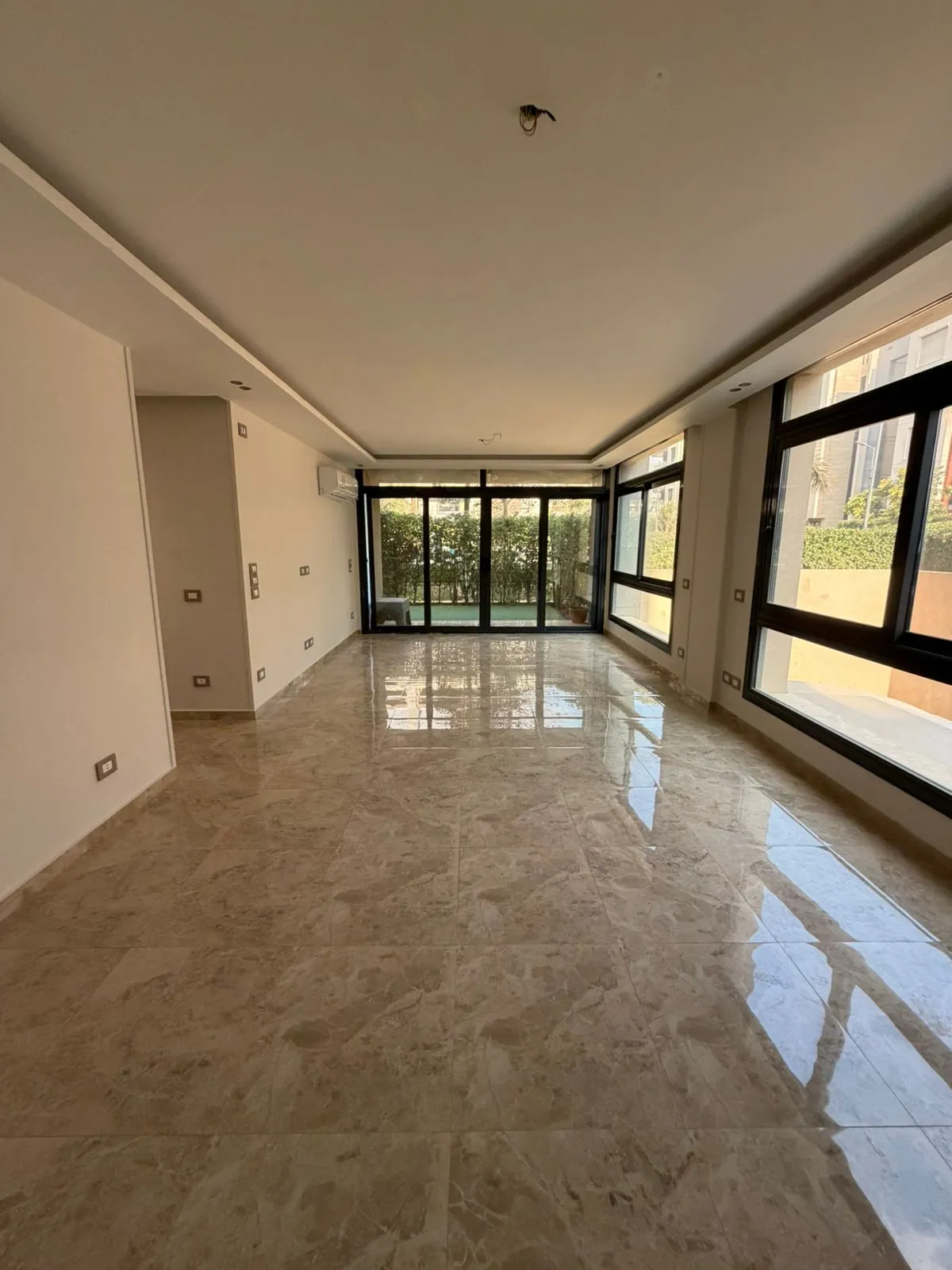 Ground semi furnished apartment for rent in Azad
