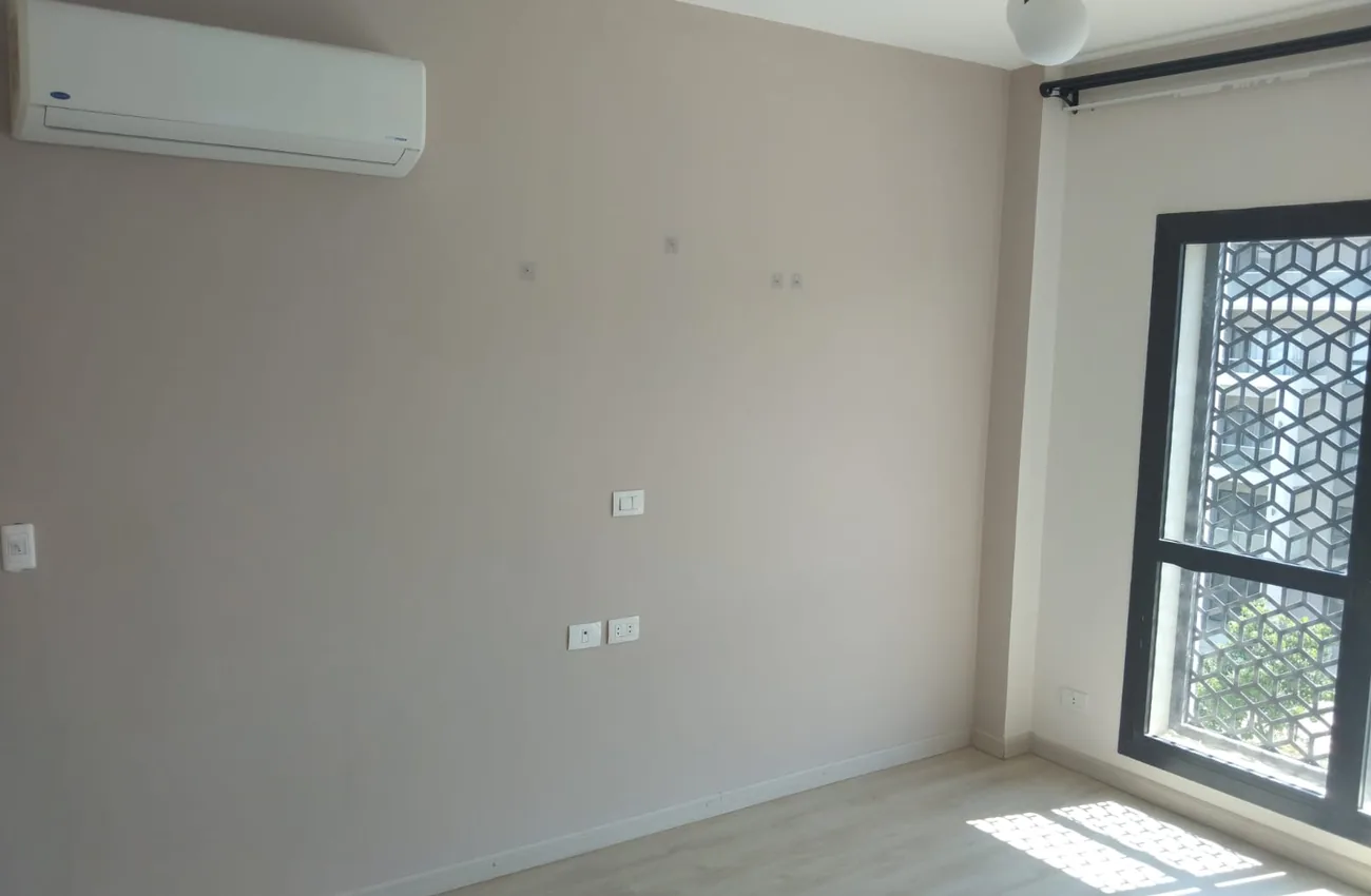 3 bedrooms kitchen and ACs apartment for rent