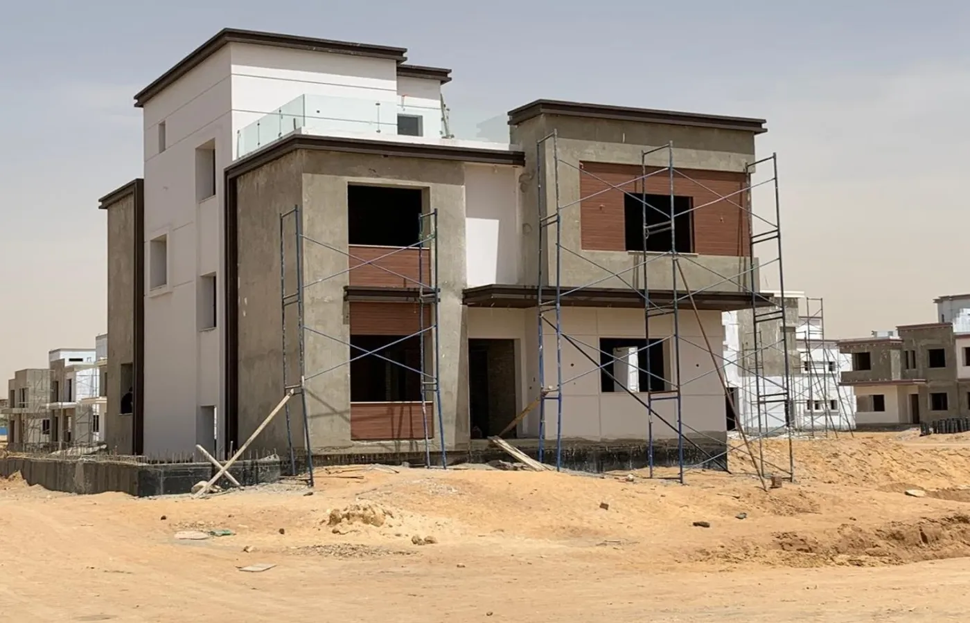 Townhouse corner For Sale in Azzar infinity