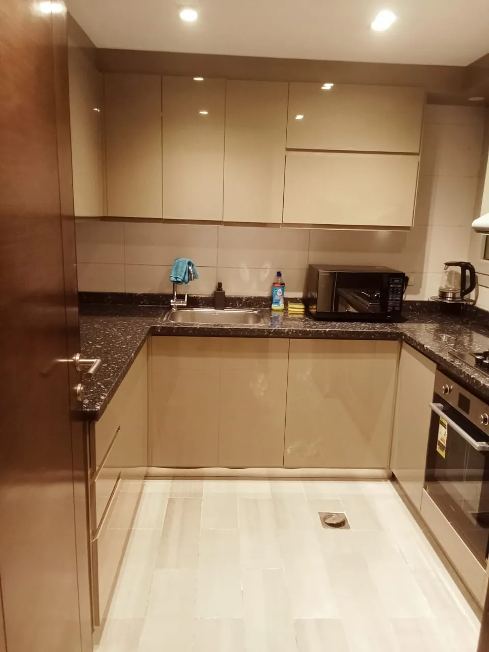 171 sqm Apartment for Monthly Rent in كايرو فستيفال سيتي New Cairo | 3 Beds | Below Market