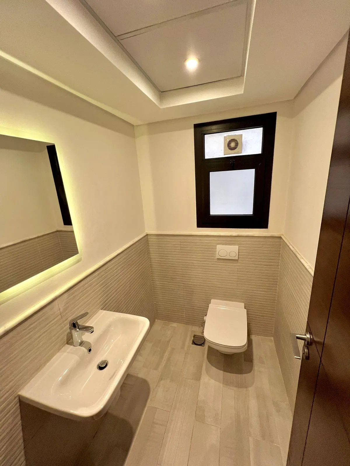 233 sqm Apartment for Monthly Rent in كايرو فستيفال سيتي New Cairo | 3 Beds | Great View