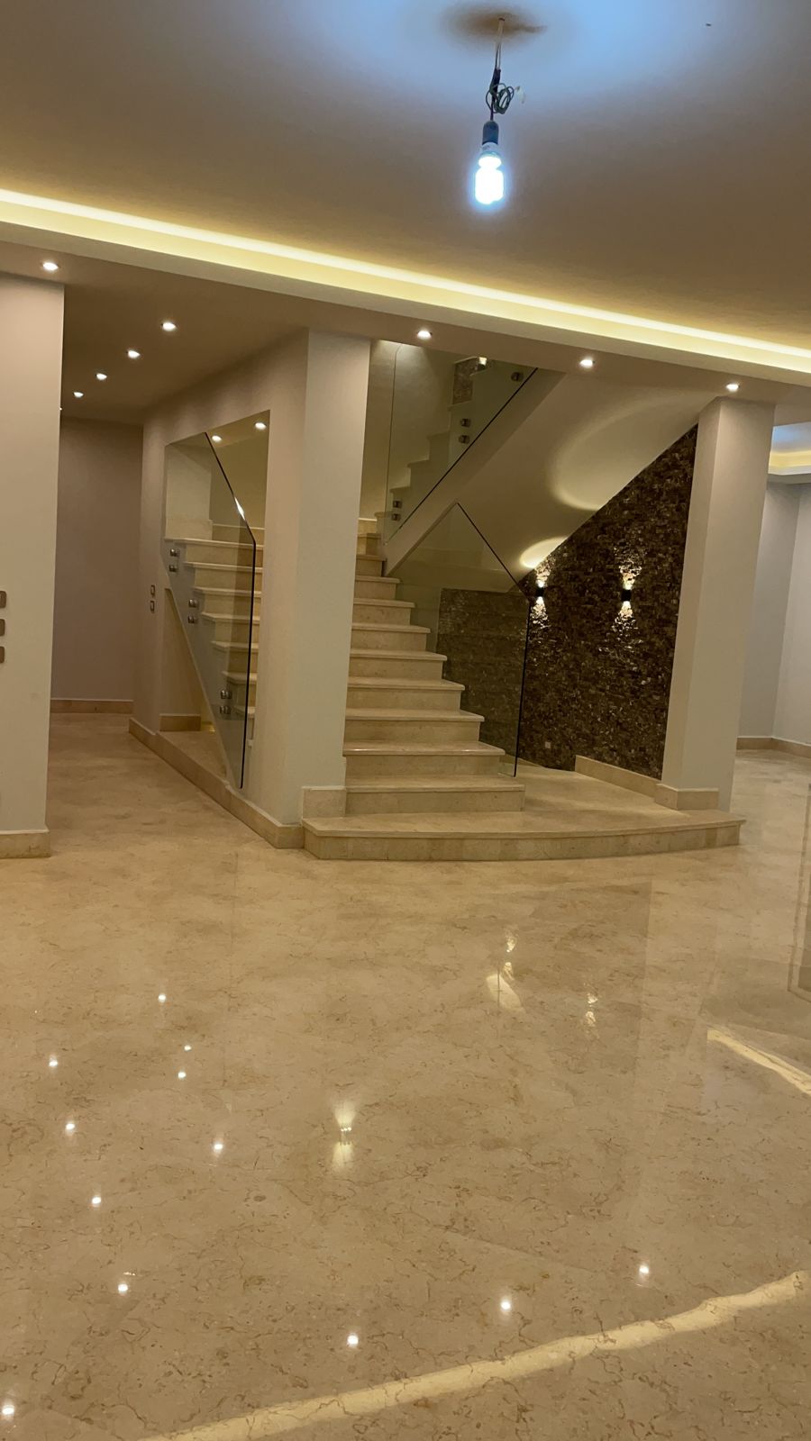 Stand Alone Villa for rent In CFC wz Kitchen-AC's