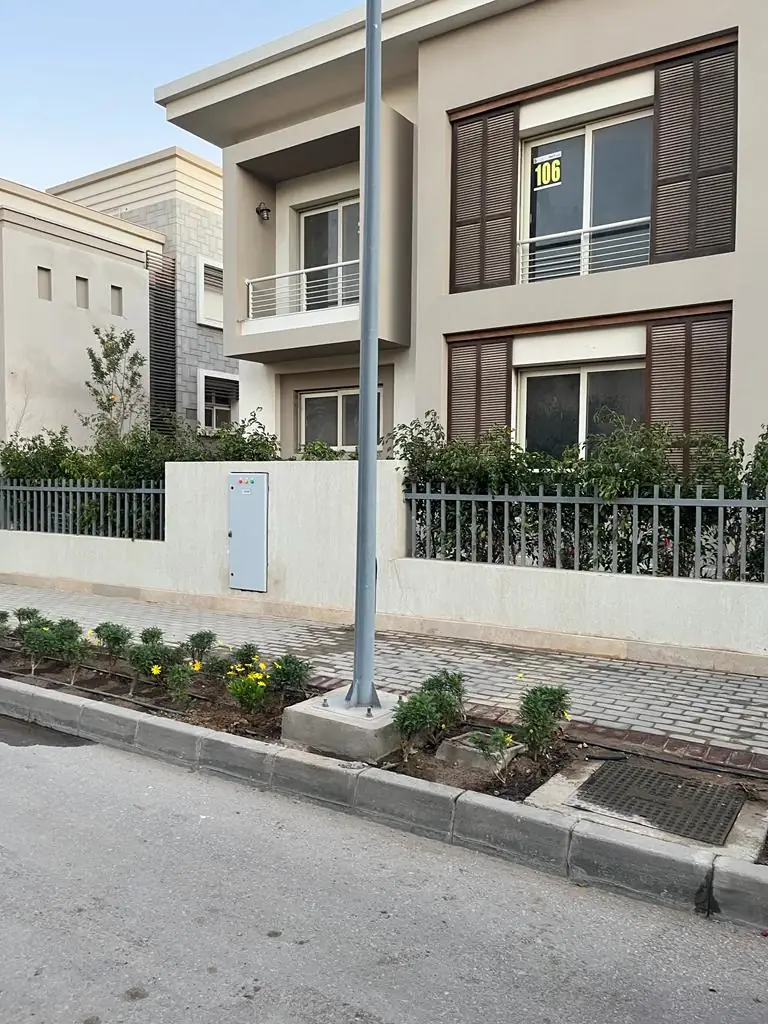 Stand Alone Villa for rent In CFC wz Kitchen-AC's