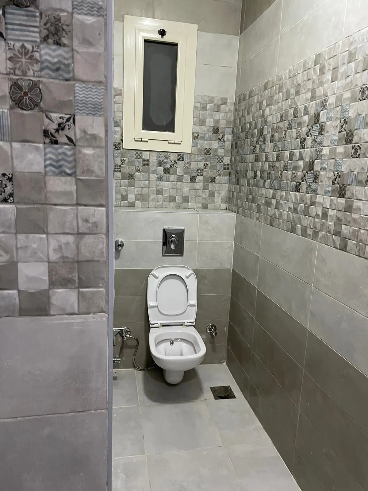 Stand Alone Villa for rent In CFC wz Kitchen-AC's