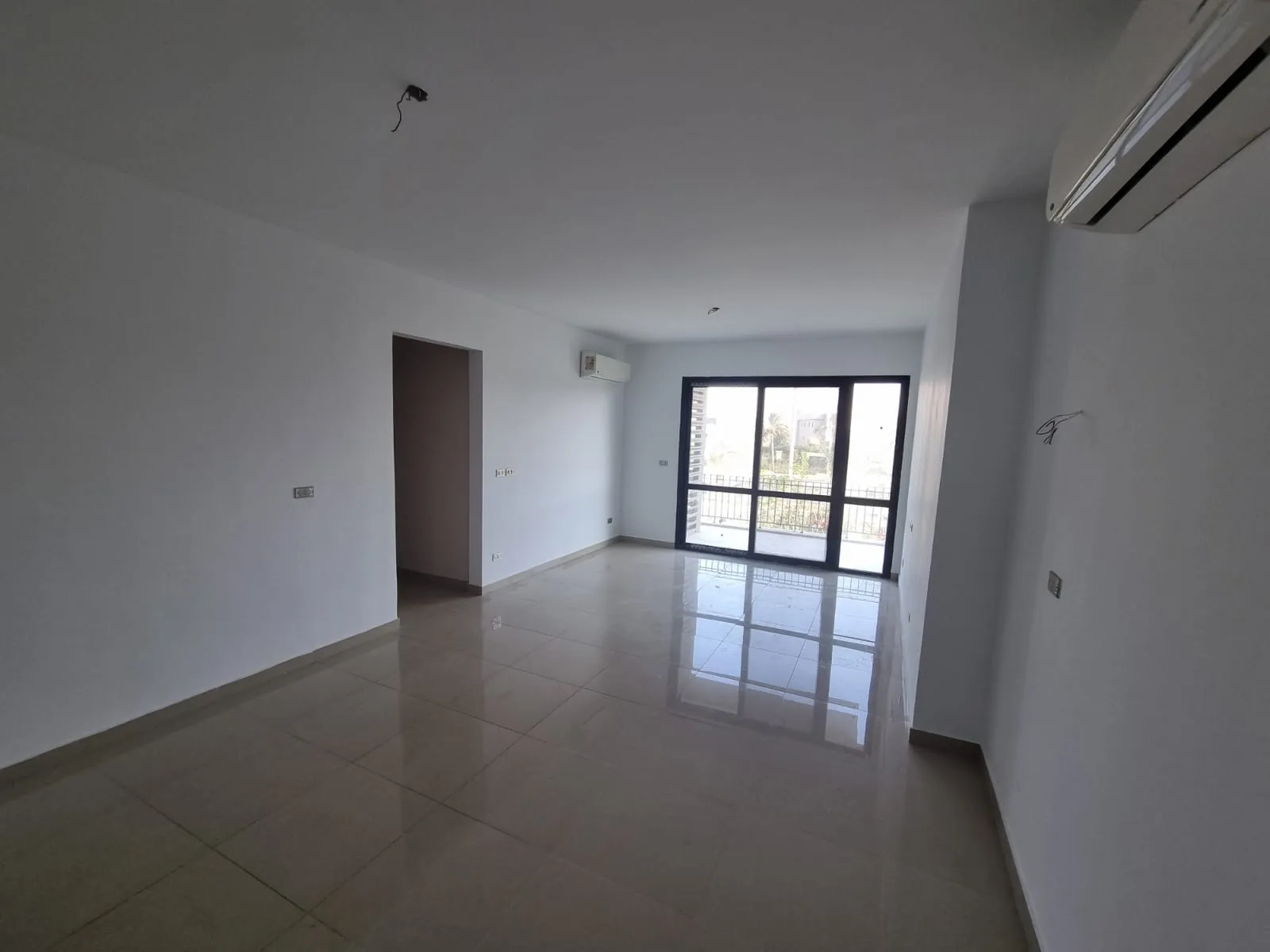 finished Apartment for rent in eastown with acs